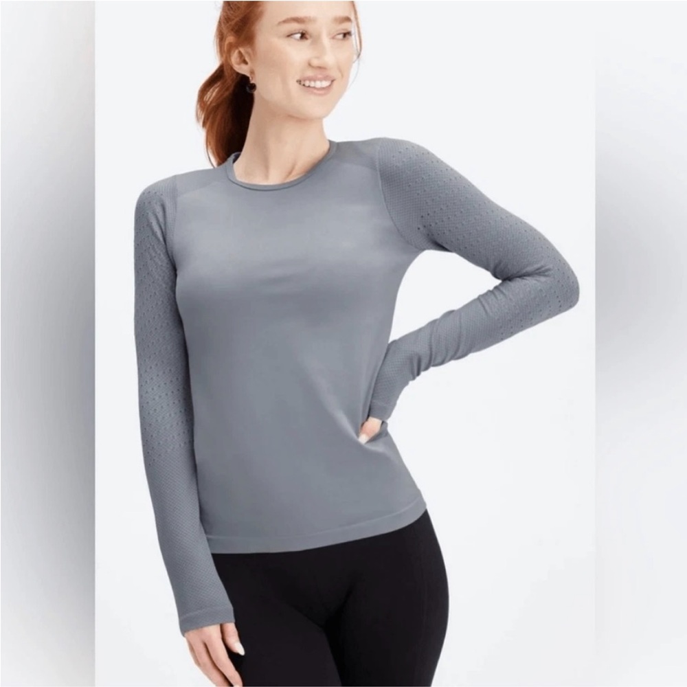 Fabletics Sync Long Sleeve II Top Seamless Gray Active Wear Women’s Size L NWT